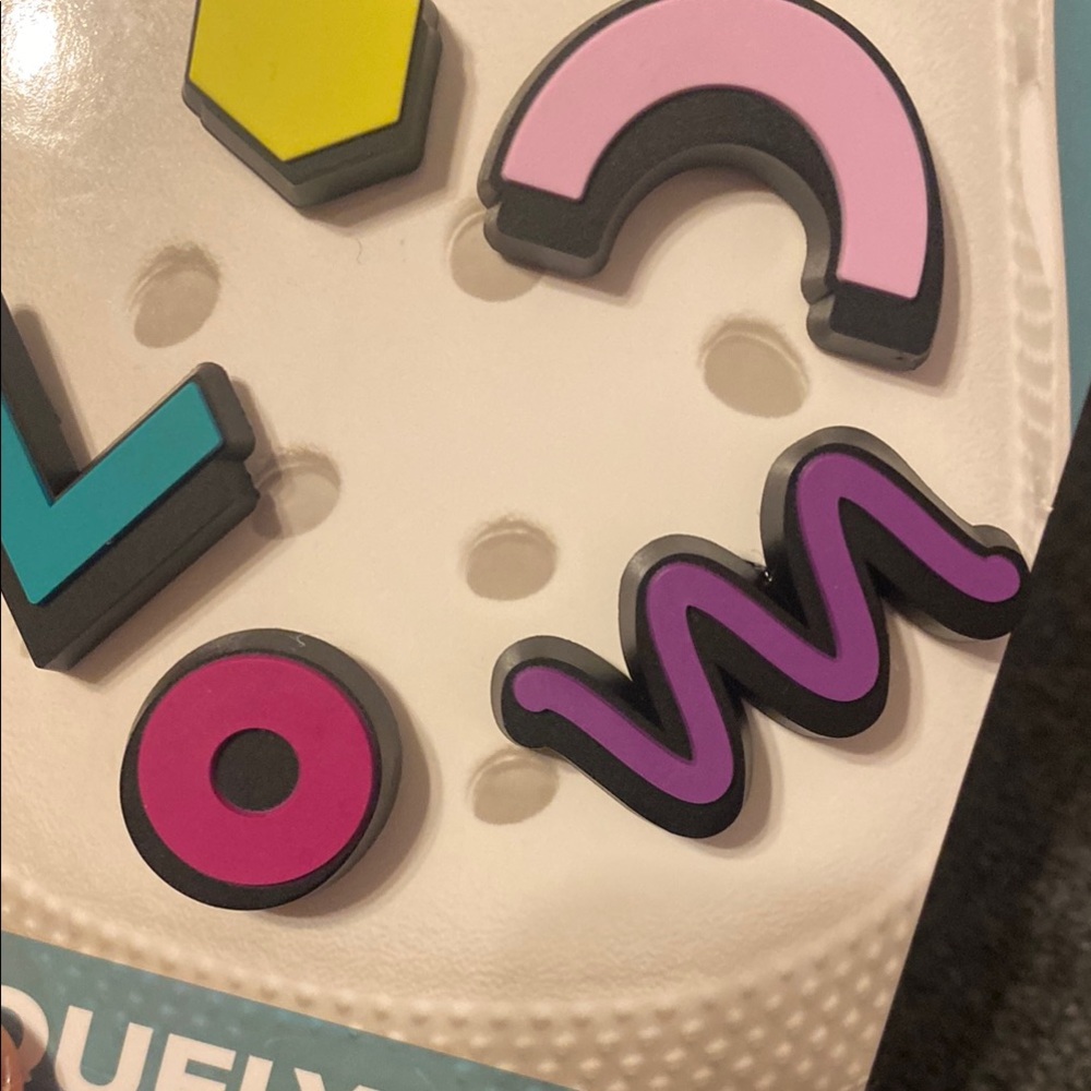 Crocs Jibbitz Charm 90’s Shapes 5 pack Set NWT Crocs Shoe Charm Retro 90’s theme - Picture 4 of 5